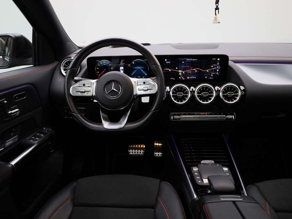 Mercedes-Benz EQA 250 - Imagem 9