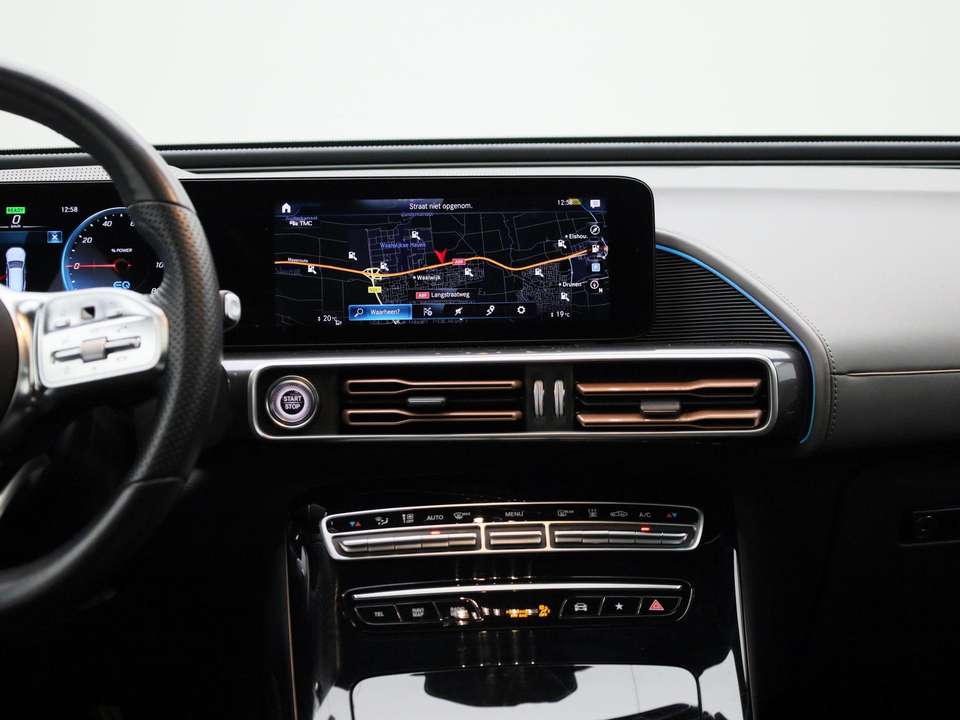Mercedes-Benz EQC 400 - Imagem 11