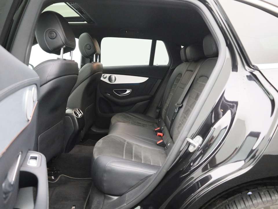 Mercedes-Benz EQC 400 - Imagem 14