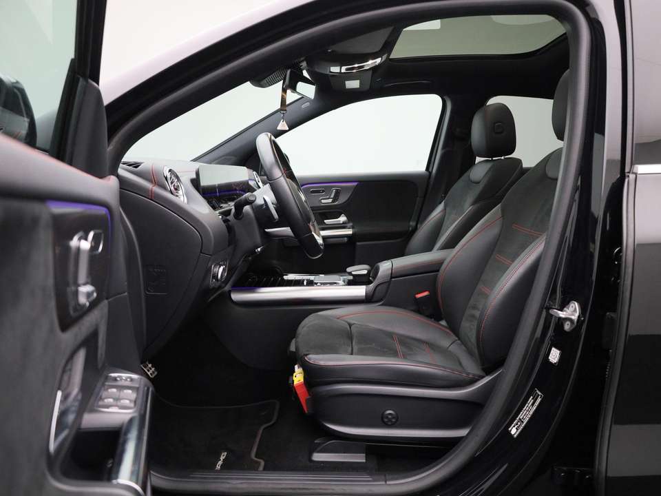 Mercedes-Benz EQA 250 - Imagem 13