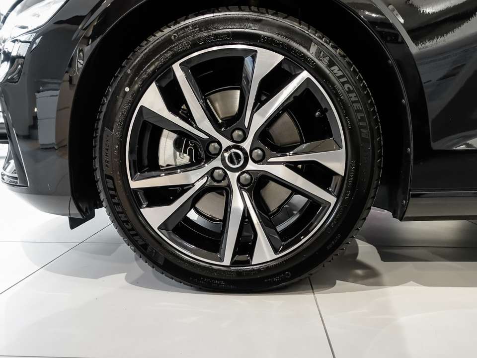 Volvo V60 - Imagem 3