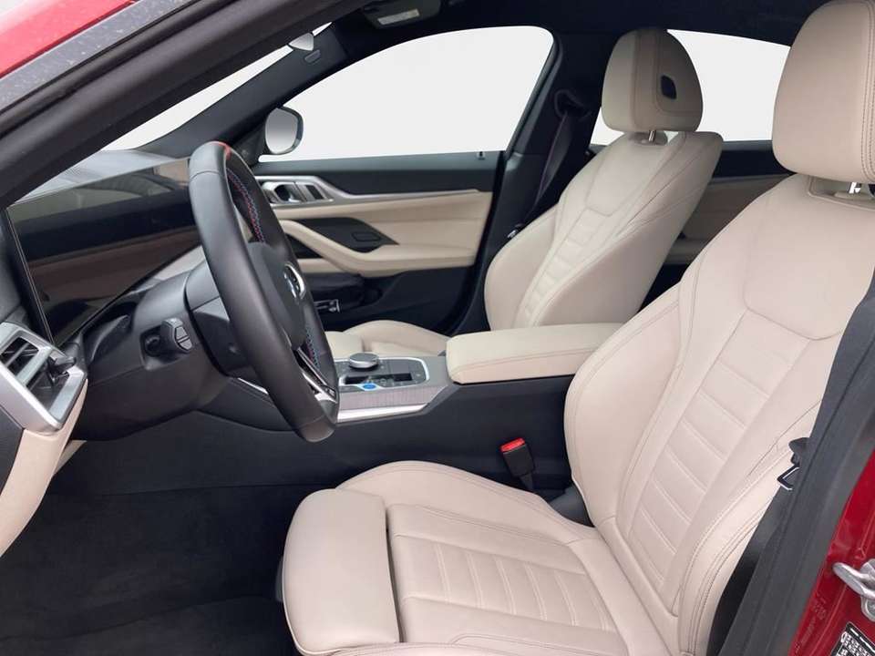 BMW i4 - Imagem 10