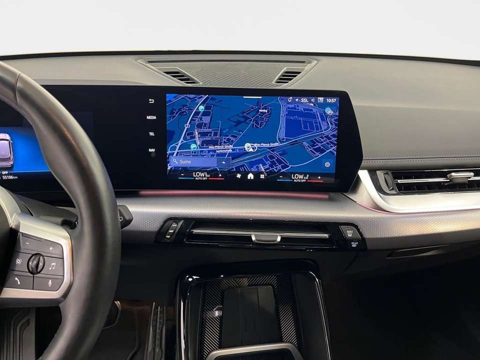 BMW iX1 - Imagem 11
