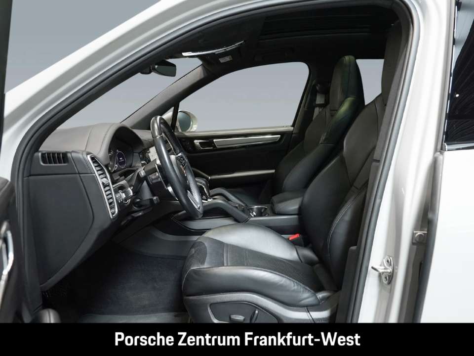 Porsche Cayenne - Imagem 11