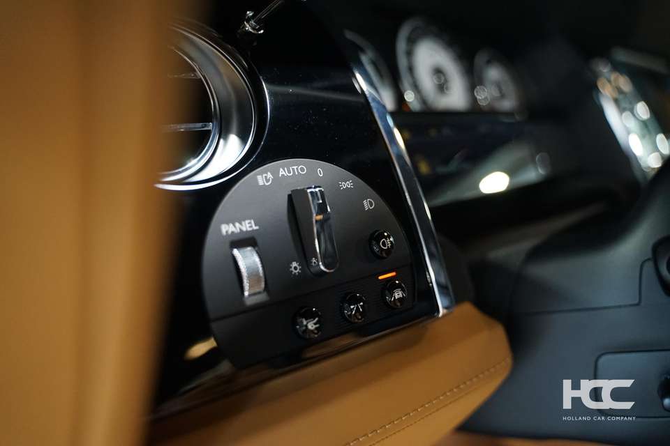 Rolls-Royce Wraith - Imagem 16