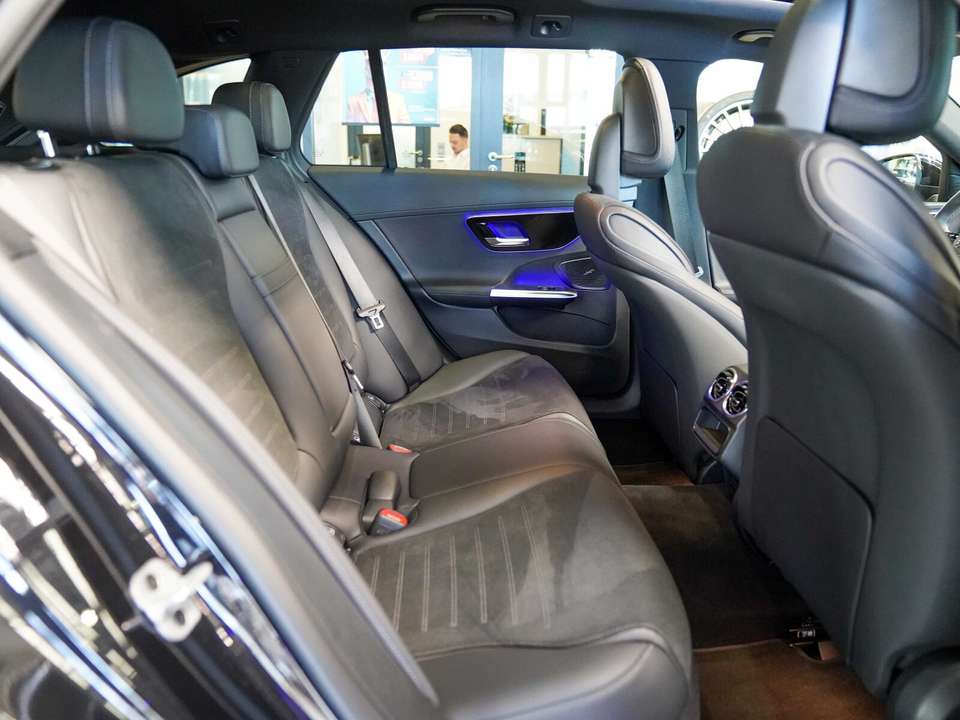Mercedes-Benz C 300 - Imagem 9