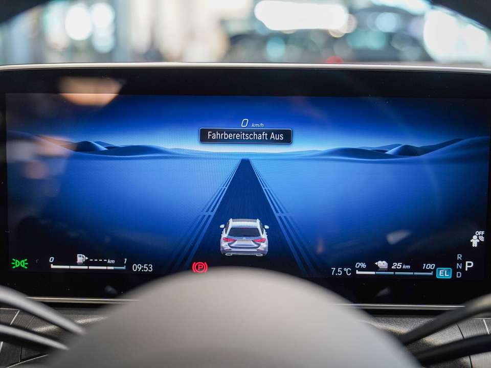 Mercedes-Benz C 300 - Imagem 15