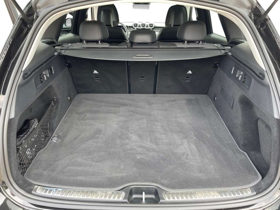 Mercedes-Benz GLC 200 - Imagem 13