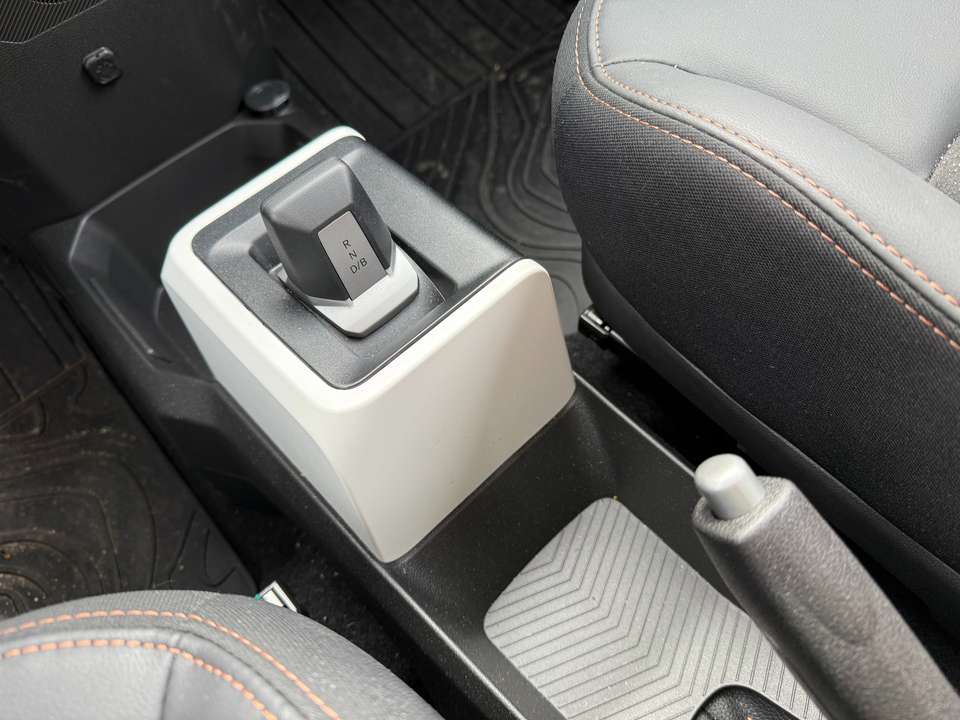 Dacia Spring - Imagem 15