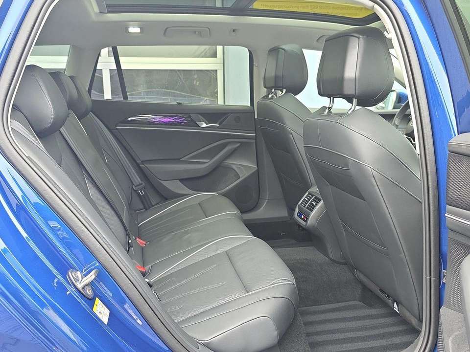 Volkswagen Passat Variant - Imagem 11