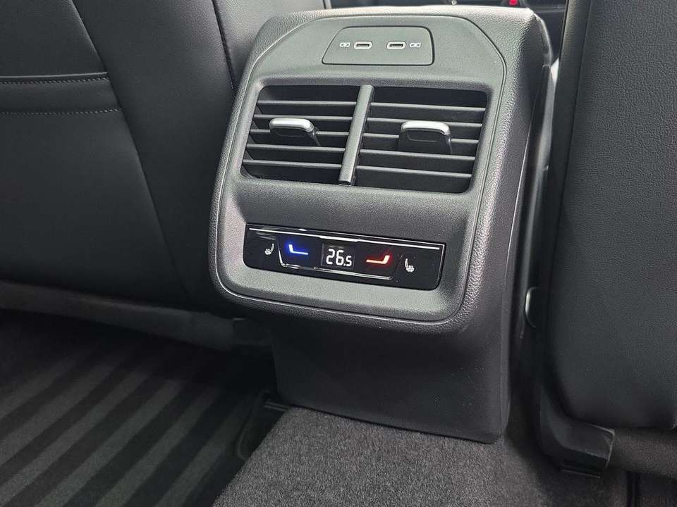Volkswagen Passat Variant - Imagem 12