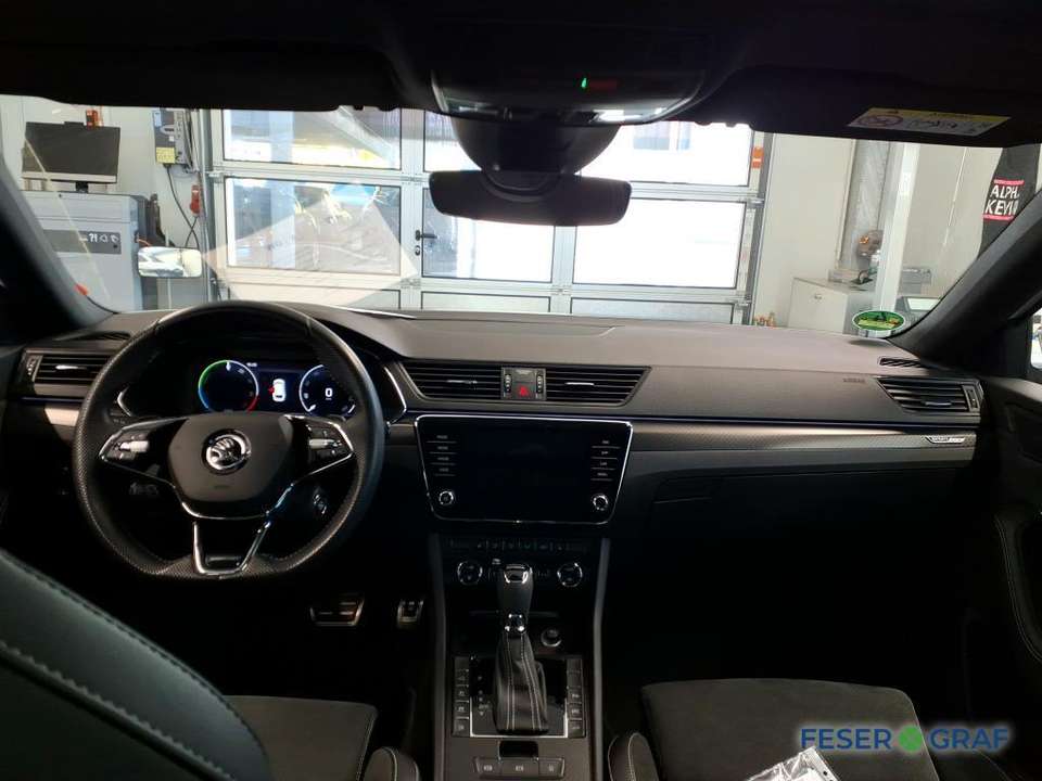 Skoda Superb - Imagem 3