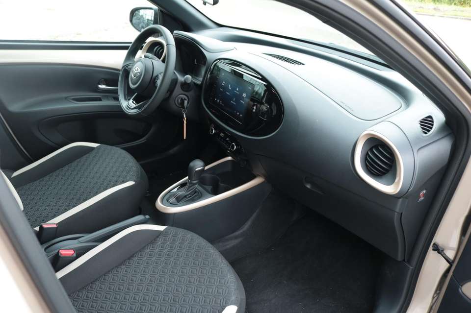 Toyota Aygo X - Imagem 12