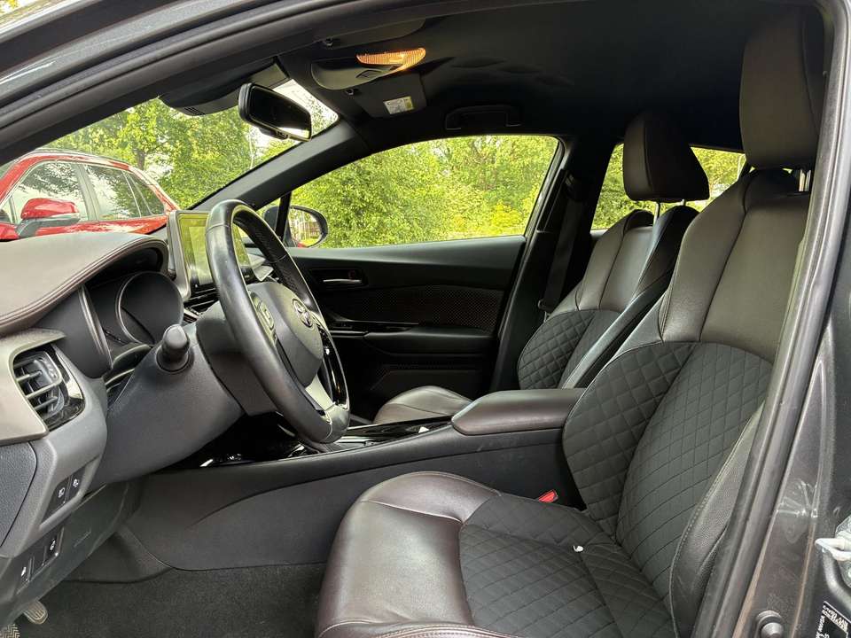 Toyota C-HR - Imagem 8