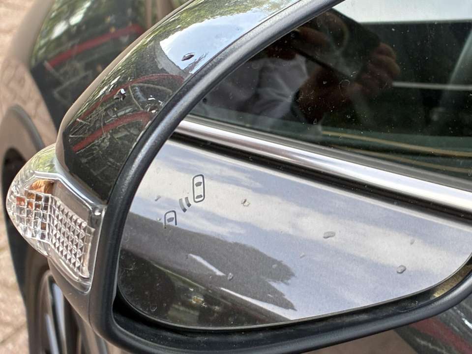 Toyota C-HR - Imagem 16