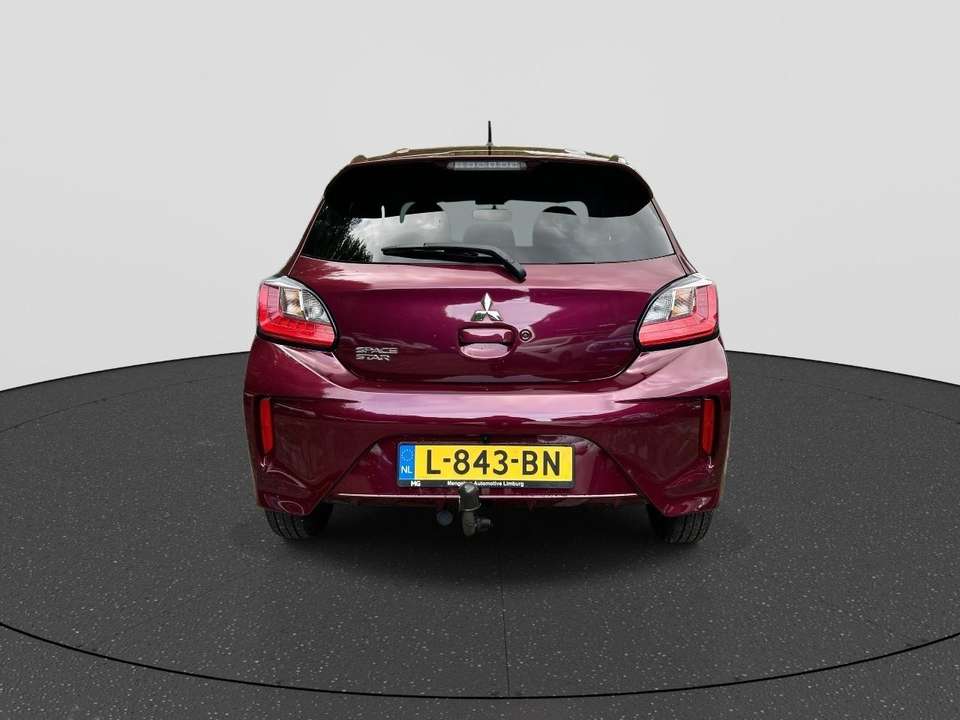 Mitsubishi Space Star - Imagem 4