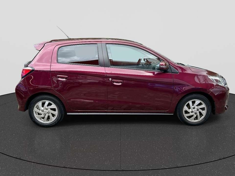 Mitsubishi Space Star - Imagem 7