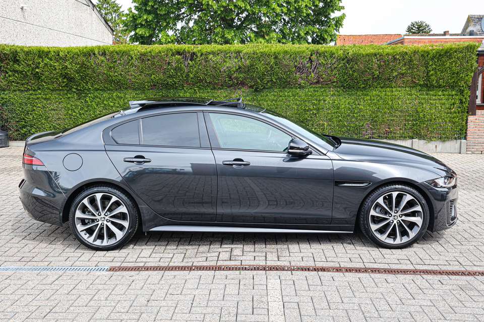 Jaguar XE - Imagem 4