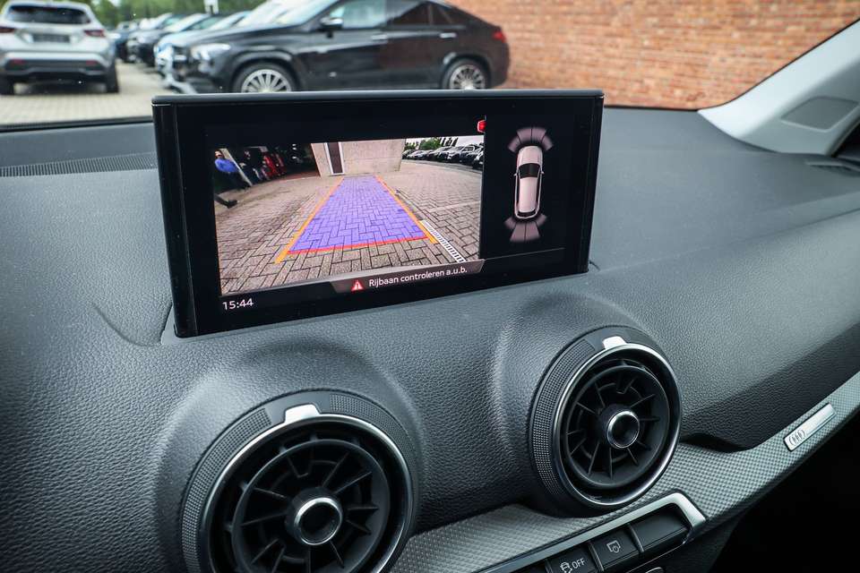 Audi Q2 - Imagem 13