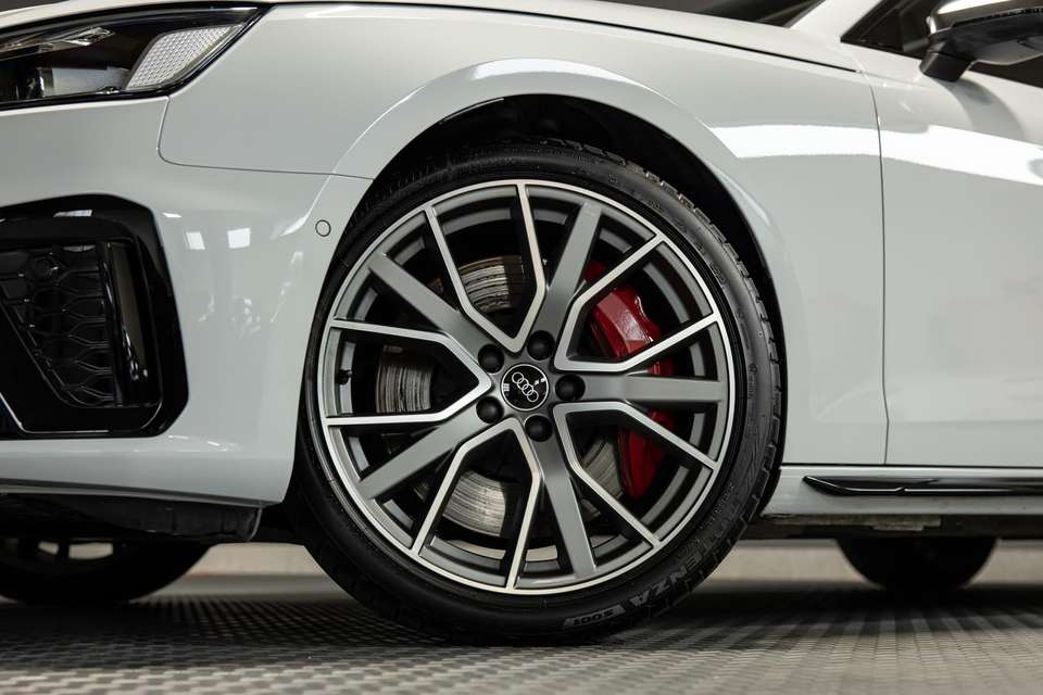 Audi S4 - Imagem 2