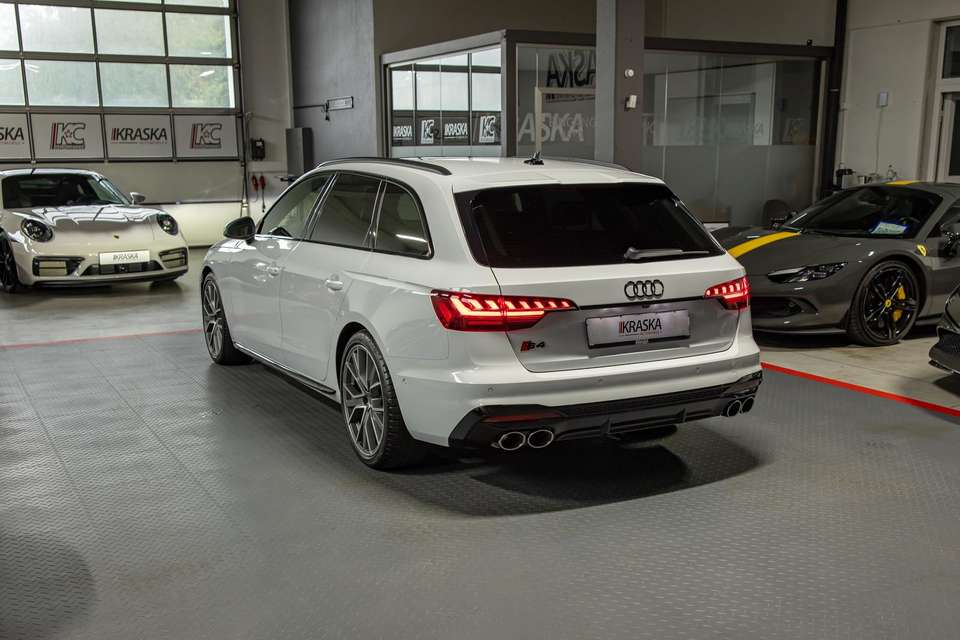Audi S4 - Imagem 12