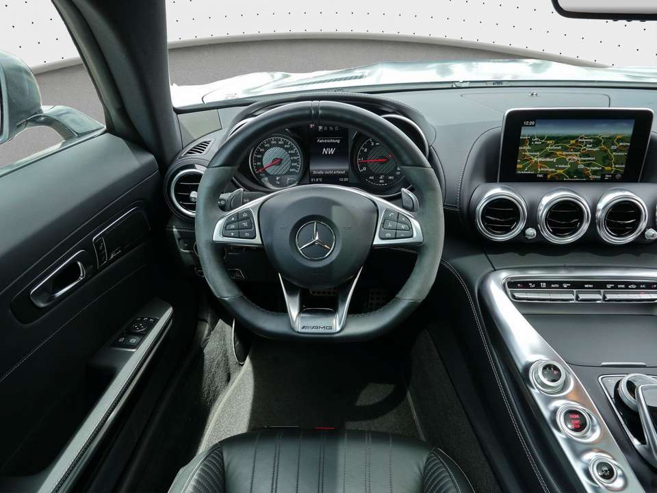 Mercedes-Benz AMG GT - Imagem 8
