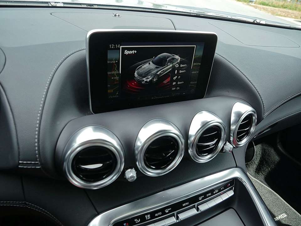 Mercedes-Benz AMG GT - Imagem 16