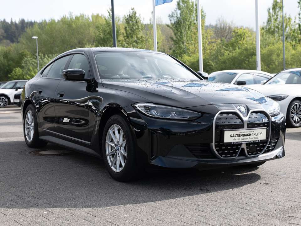 BMW i4 - Imagem 6