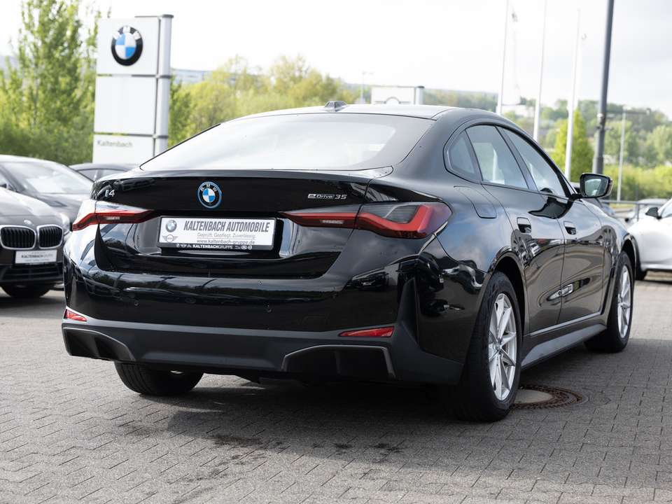 BMW i4 - Imagem 7