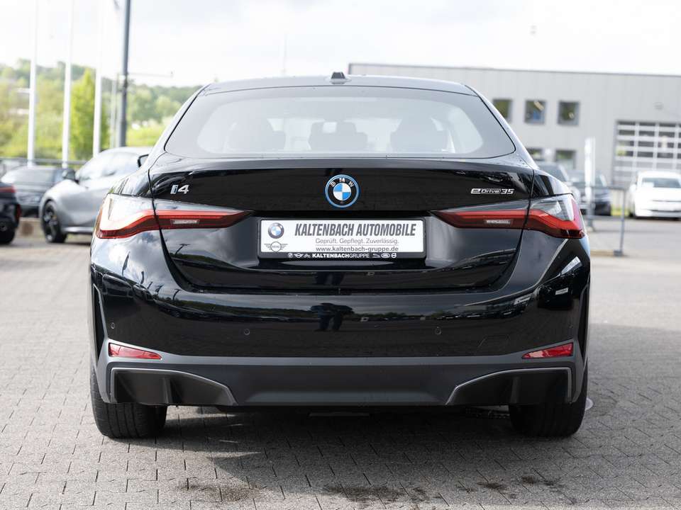 BMW i4 - Imagem 9