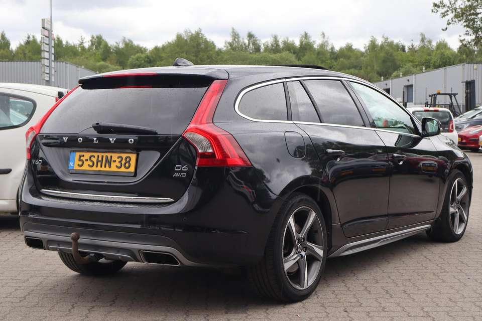 Volvo V60 - Imagem 2