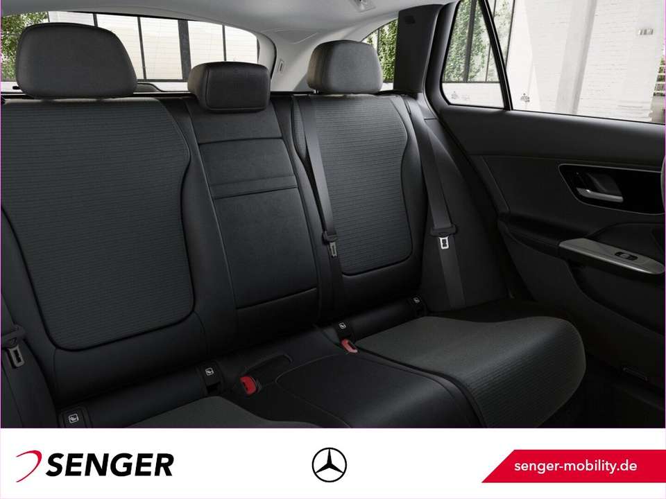 Mercedes-Benz C 220 - Imagem 9