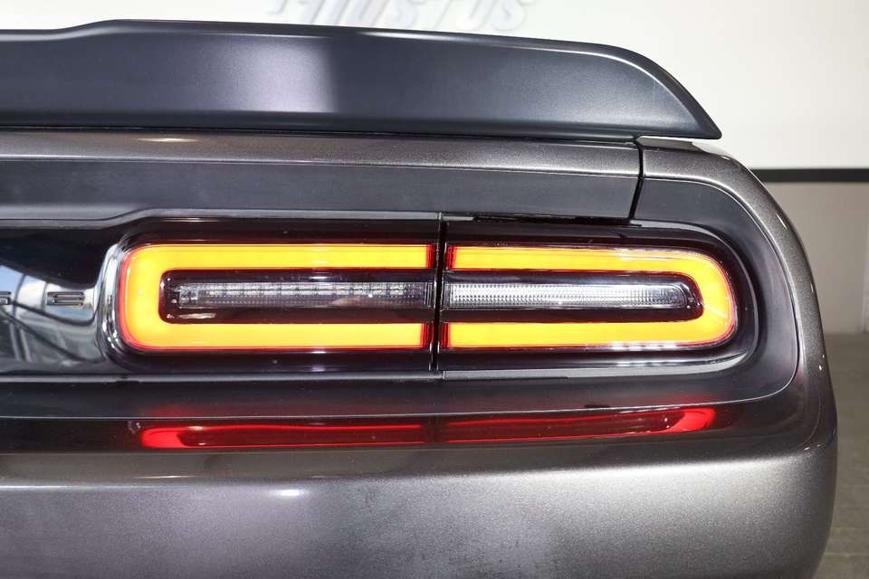 Dodge Challenger - Imagem 7