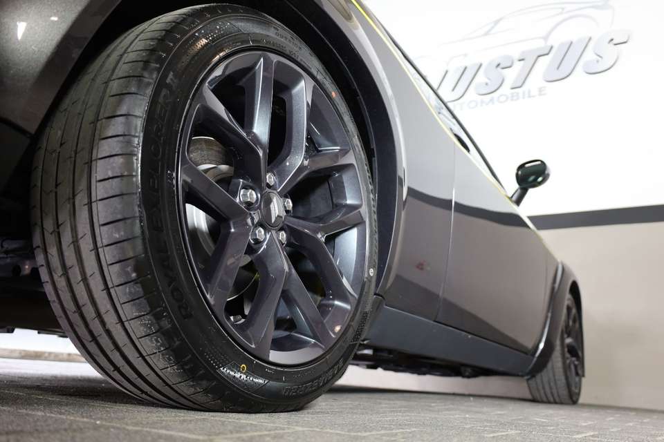 Dodge Challenger - Imagem 8