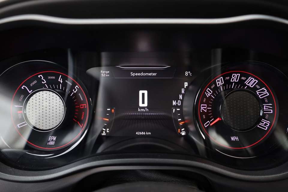 Dodge Challenger - Imagem 13