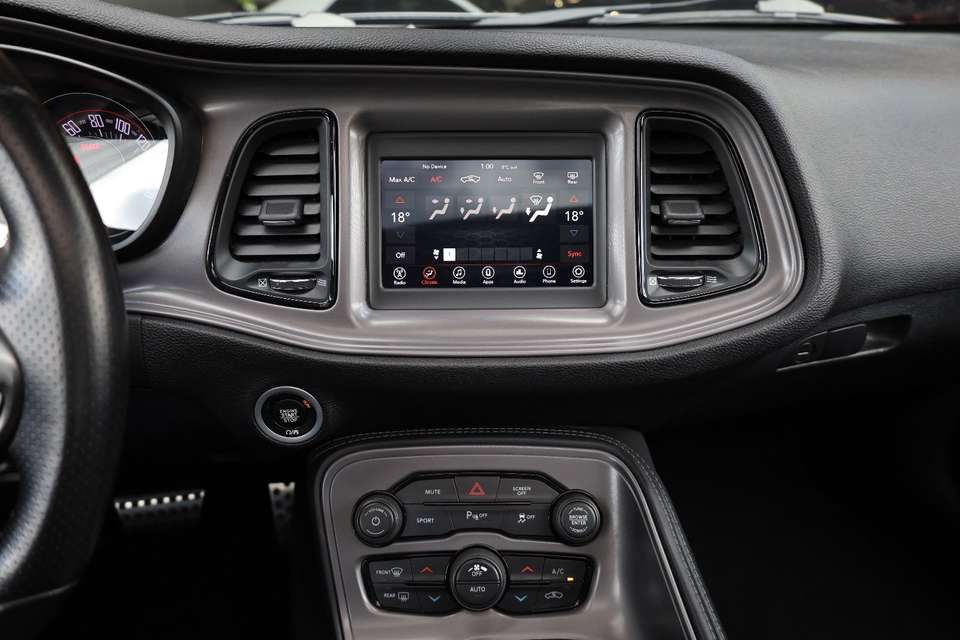 Dodge Challenger - Imagem 14