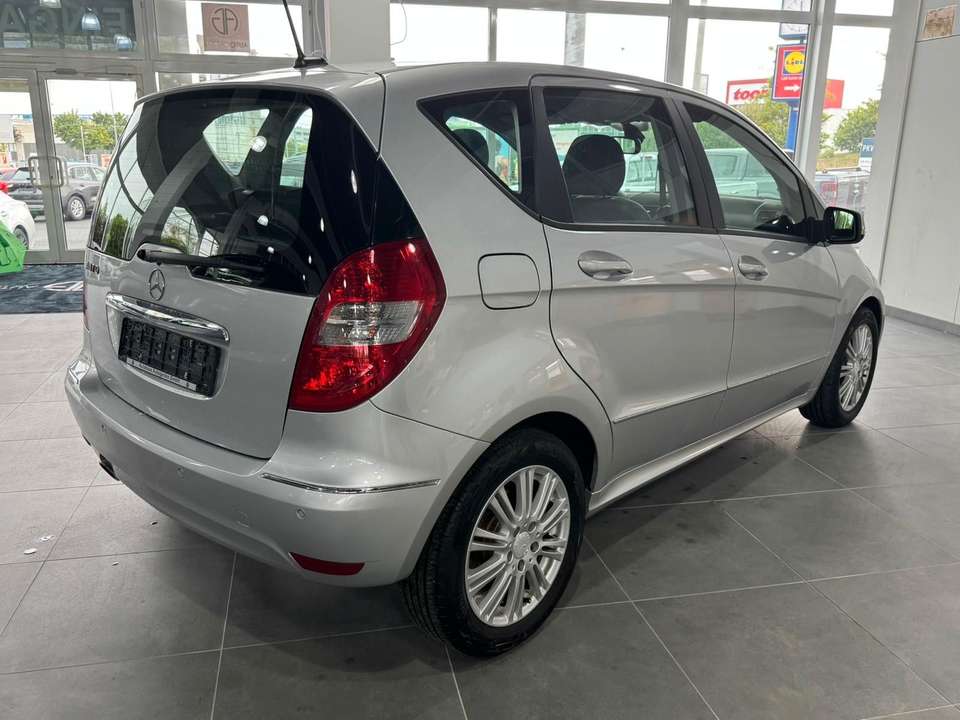 Mercedes-Benz A 170 - Imagem 5
