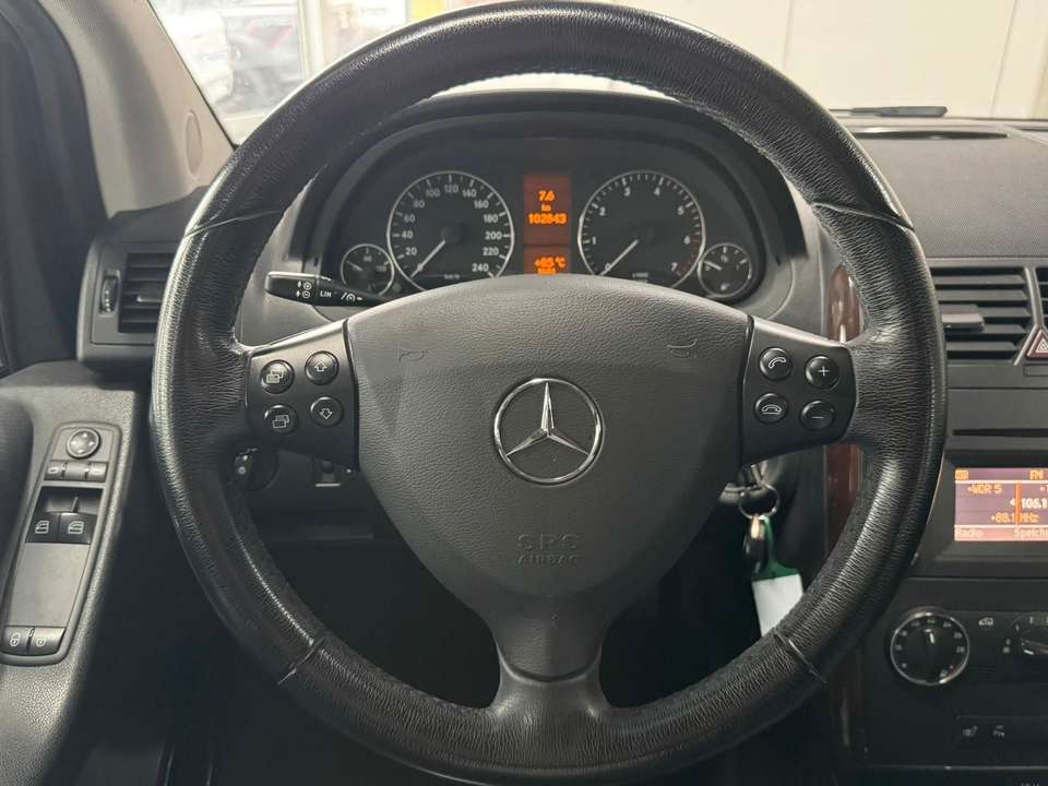 Mercedes-Benz A 170 - Imagem 7