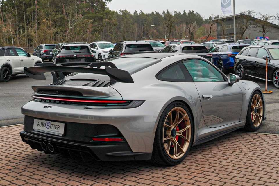 Porsche 992 - Imagem 4