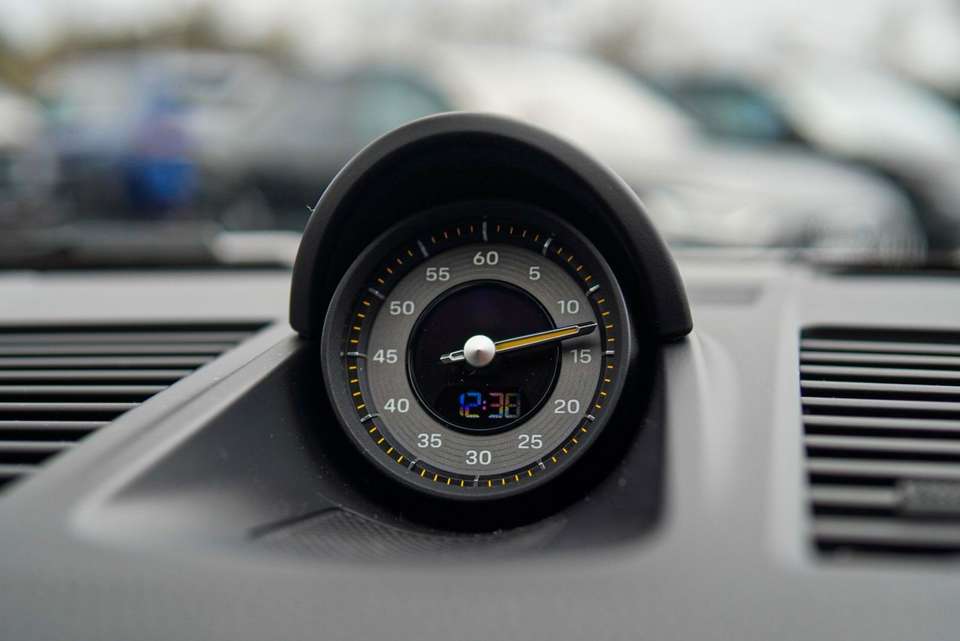 Porsche 992 - Imagem 10