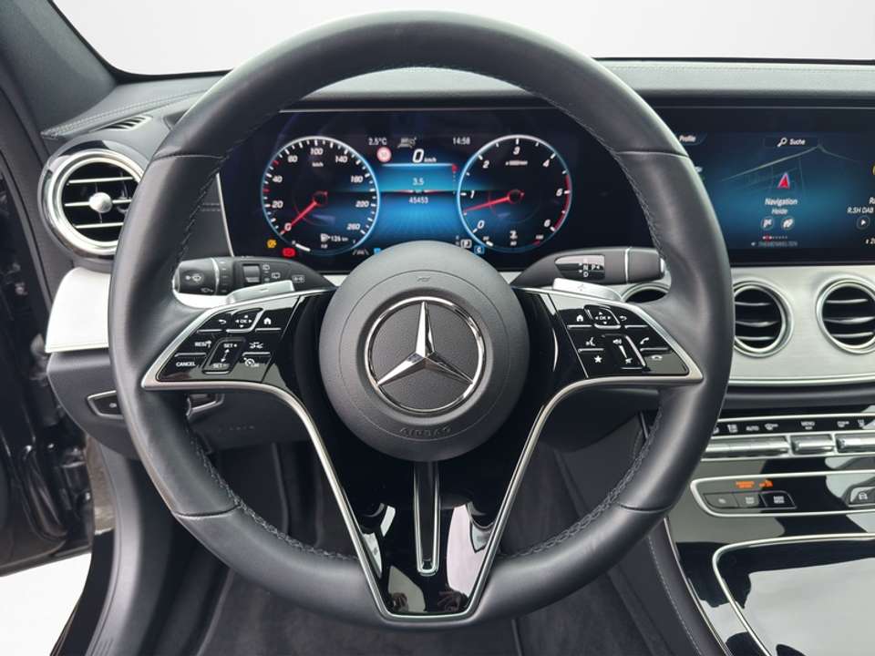 Mercedes-Benz E 400 - Imagem 12