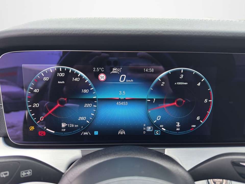 Mercedes-Benz E 400 - Imagem 13