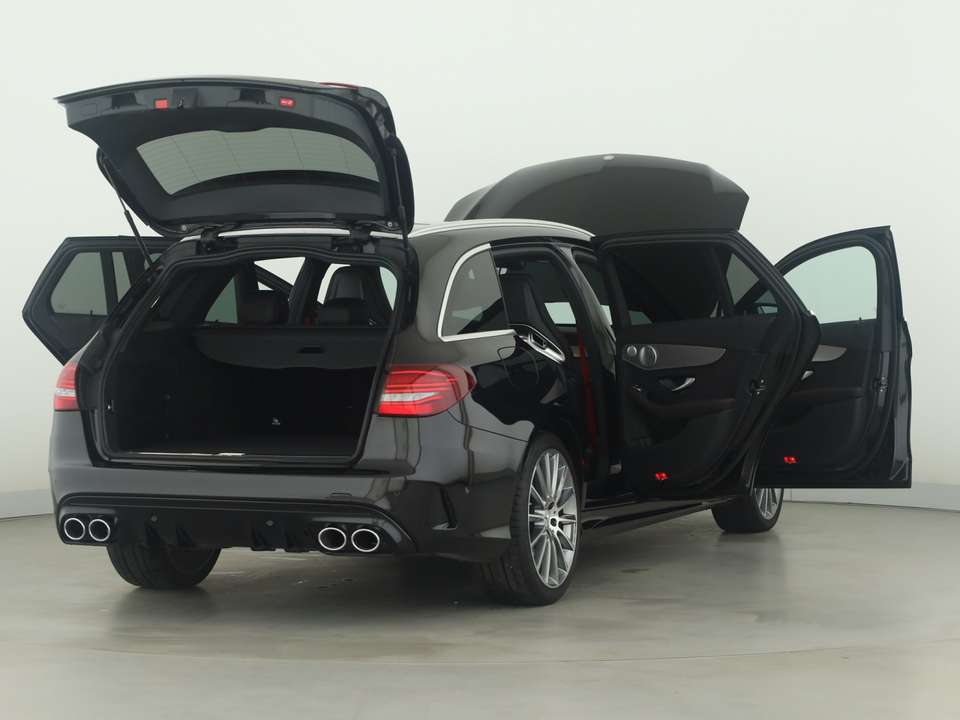 Mercedes-Benz C 43 AMG - Imagem 10