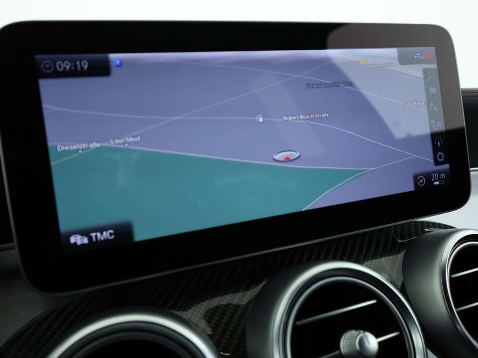 Mercedes-Benz C 43 AMG - Imagem 14