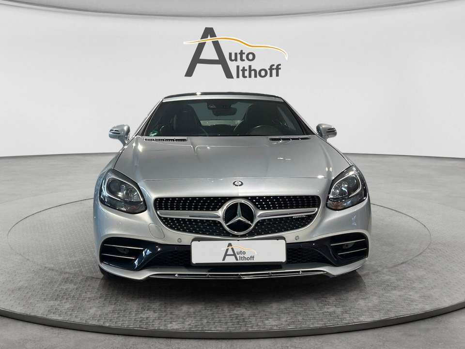 Mercedes-Benz SLC 300 - Imagem 2