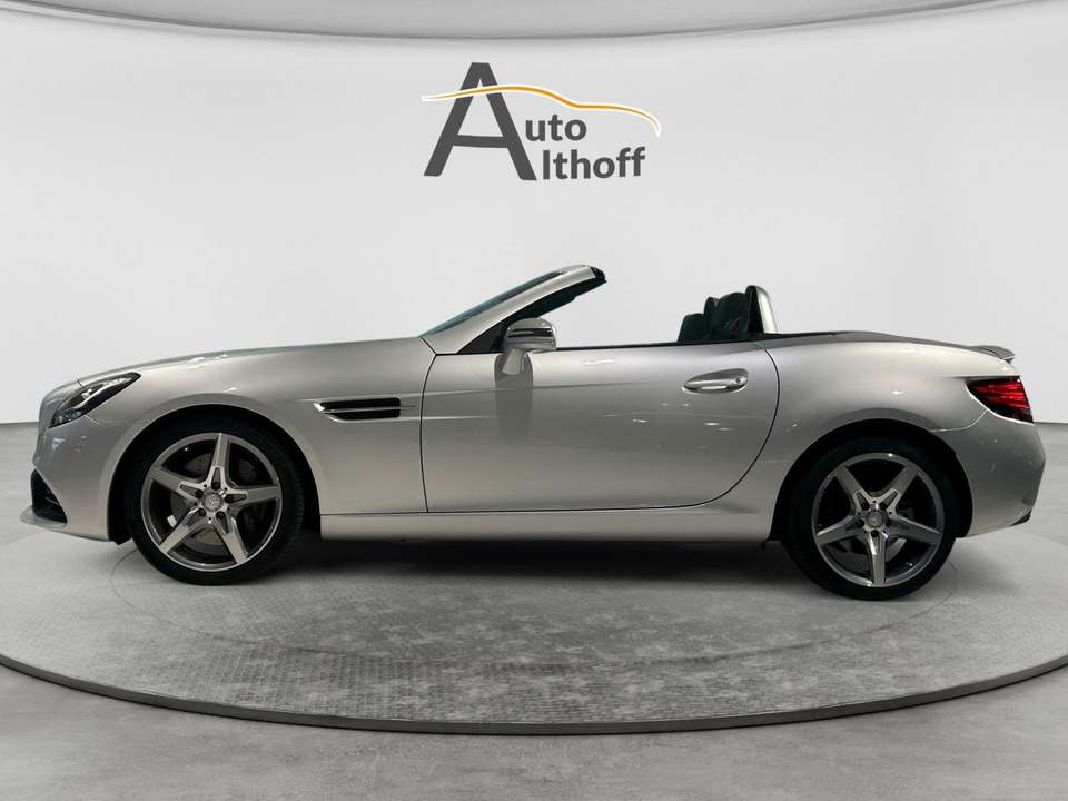 Mercedes-Benz SLC 300 - Imagem 8