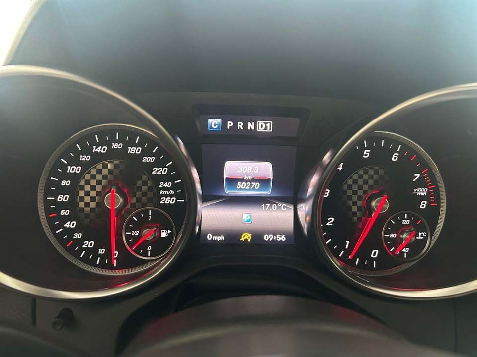 Mercedes-Benz SLC 300 - Imagem 14