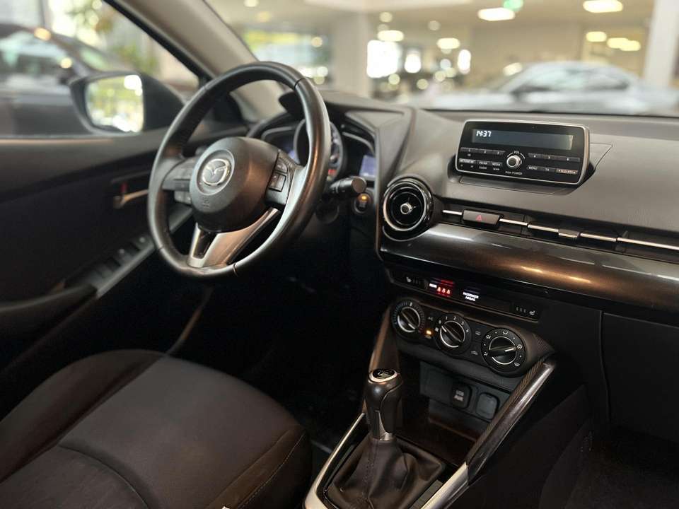 Mazda 2 - Imagem 14