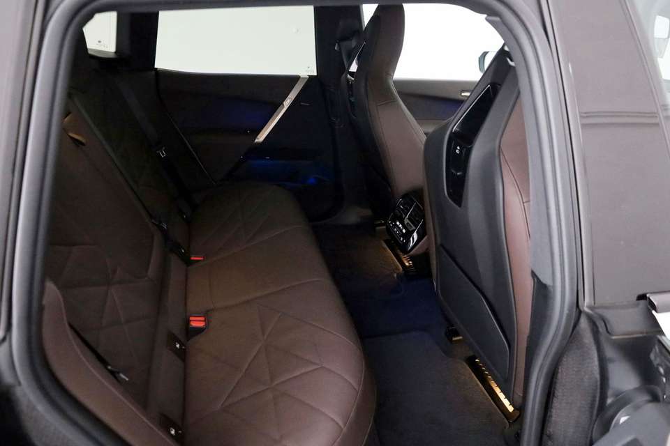 BMW iX - Imagem 7