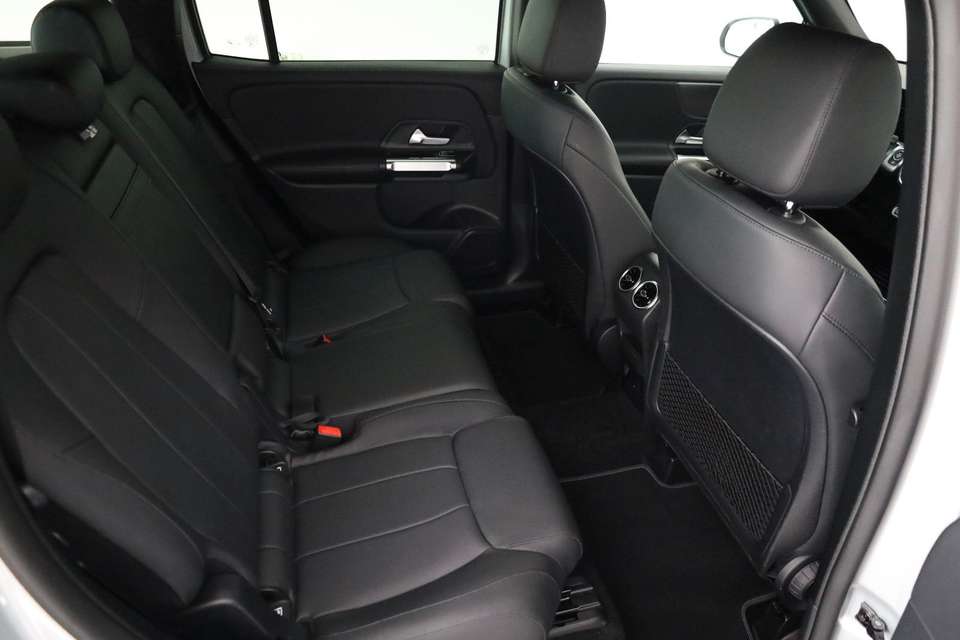 Mercedes-Benz GLB 200 - Imagem 6